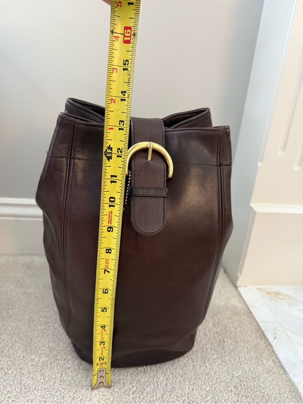 Vintage Coach Soho Sling Shoulder Bag Dark Brown Leather Backpack Purse # 4160 - Picture 10 of 12